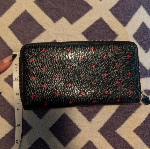 Authentic Givenchy Wallet - Picture 8 of 8